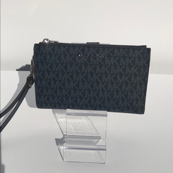 Michael Kors Jet set Travel Double Zip Wristlet - Picture 2 of 7